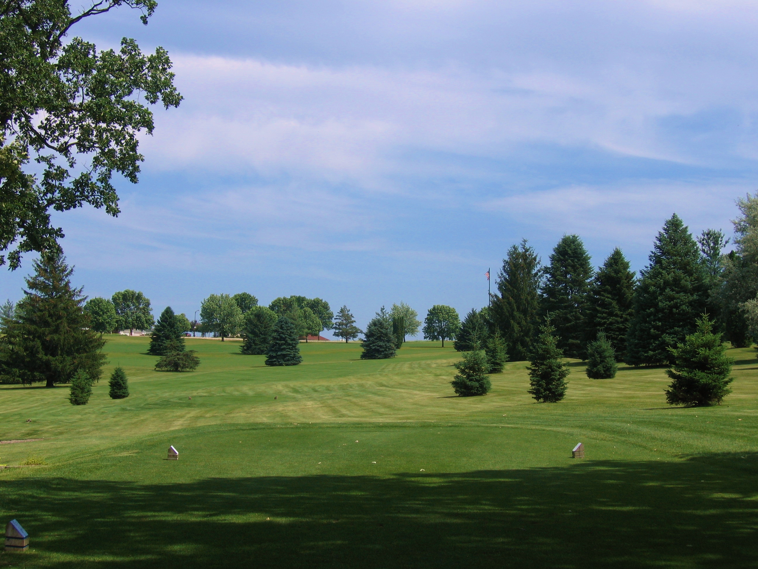 Hole 9 Pin Oak Pub & Links